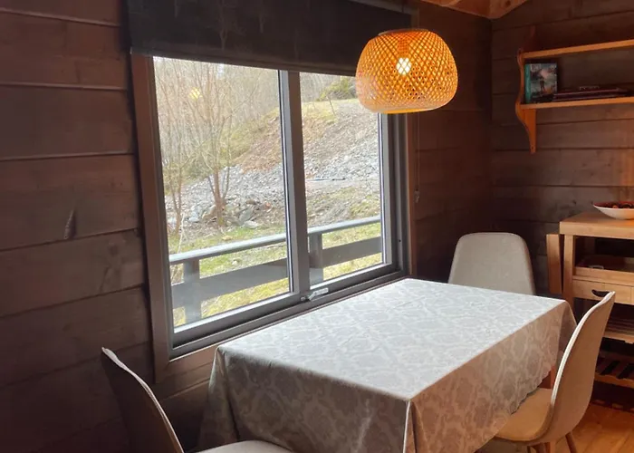 Barlindbotn Med Batutleige